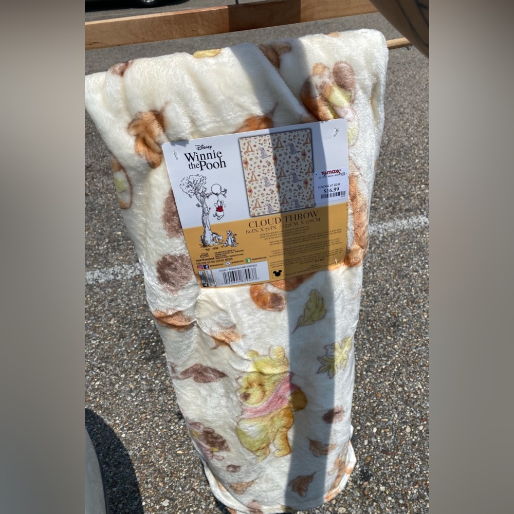 Winnie the Pooh cloud throw